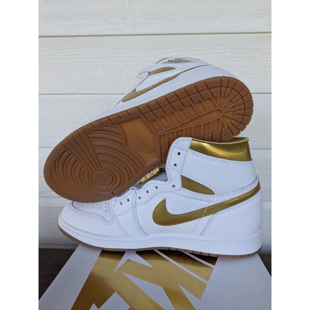 BRAND NEW AIR JORDAN ONE 1 RETRO HI WHITE GOLD PLAYOFF